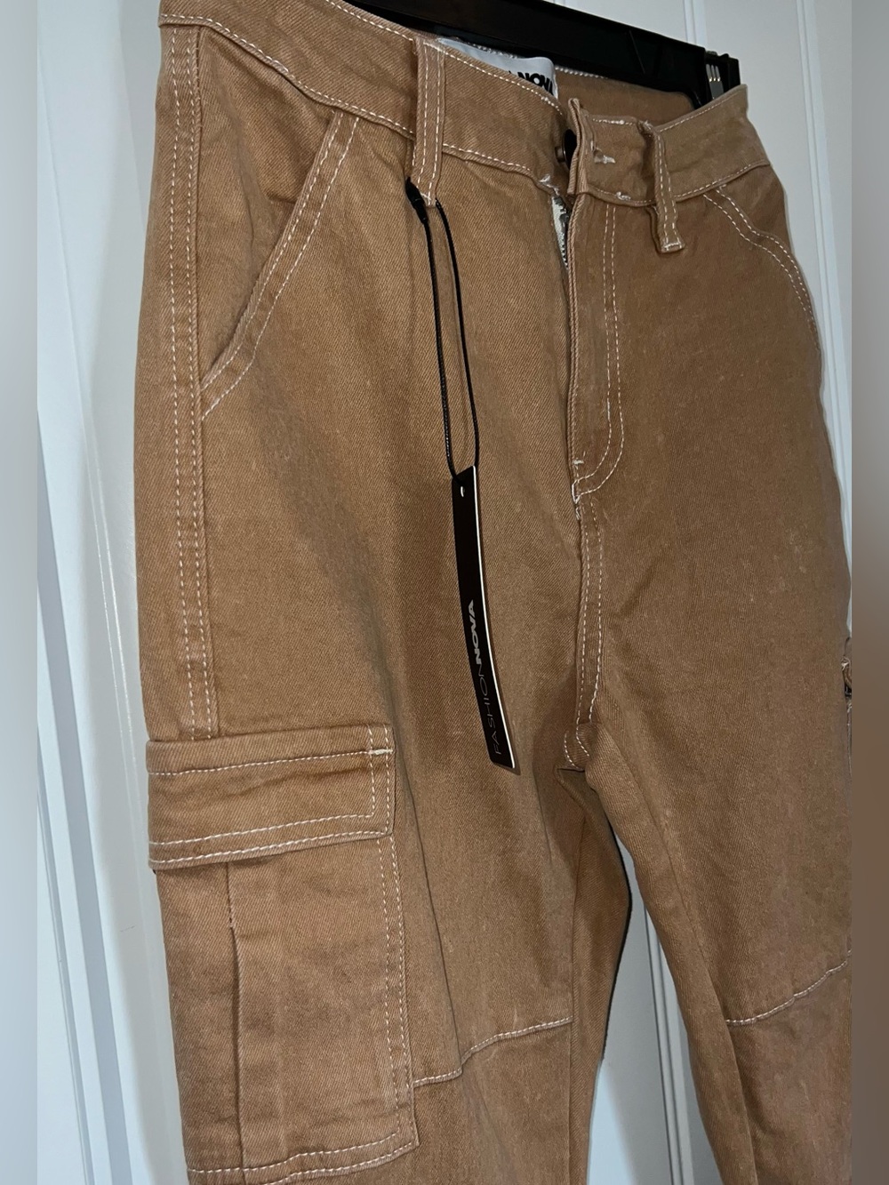 NWT Fashion Nova Tan Alternate Universe Stretch Cargo Jeans - Picture 10 of 13